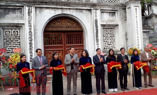 Du khách đến Văn Miếu - Quốc Tử Giám có thể nghe thuyết minh tự động ảnh 1